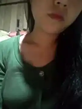 Quynhsumon online show from October 31, 2025, 1:01 pm