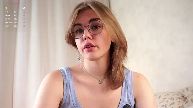 Snapshot of MelodyBaur chatting on June 23, 2026, 12:03 pm MelodyBaur online show from June 23, 2026, 12:03 pm