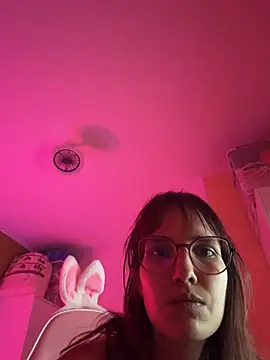 Snapshot of _HeraLuna_ chatting on July 13, 2026, 8:11 pm HeraLuna online show from July 13, 2026, 8:11 pm