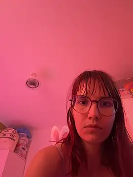 Snapshot of _HeraLuna_ chatting on July 26, 2026, 12:45 pm HeraLuna online show from July 26, 2026, 12:45 pm