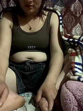 Lara-11 online show from November 8, 2025, 1:44 pm