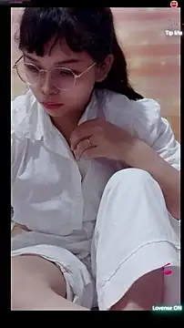 Maomilove1 online show from May 19, 2026, 2:56 pm