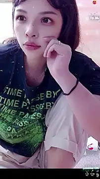 Maomilove1 online show from June 17, 2026, 1:56 pm