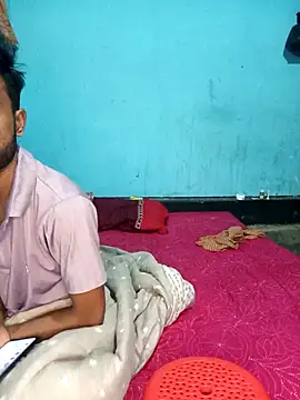 Snapshot of CoupleShow_432 chatting on November 28, 2025, 2:53 pm CoupleShow 432 online show from November 28, 2025, 2:53 pm