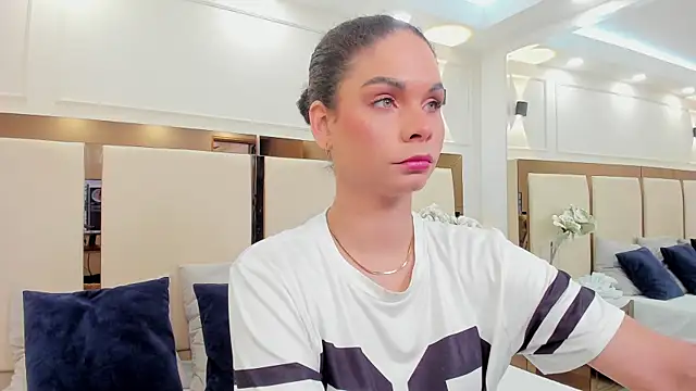 Snapshot of agatha_mendoza_ chatting on November 12, 2025, 7:46 pm agatha mendoza online show from November 12, 2025, 7:46 pm