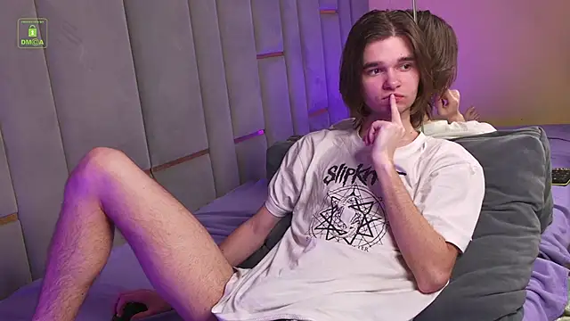 DavidLeatherhofff online show from March 8, 2026, 4:38 am