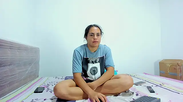 AshleyDeLuca  online show from December 16, 2025, 12:48 am