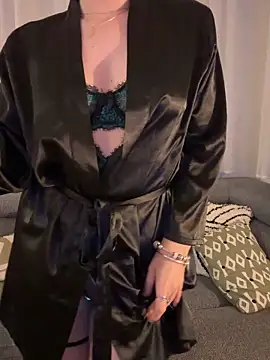 Snapshot of _isadora chatting on January 31, 2026, 7:11 pm isadora online show from January 31, 2026, 7:11 pm