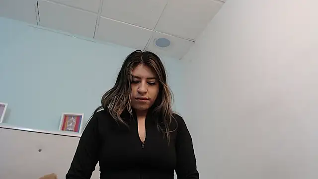 SusanWilliams  online show from February 12, 2026, 11:05 am