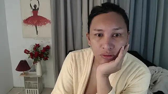 Snapshot of KeraMitenaa chatting on October 22, 2025, 11:04 pm KeraMitenaa online show from October 22, 2025, 11:04 pm