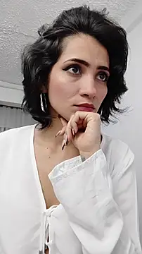 Snapshot of chloehanna chatting on November 13, 2025, 7:24 pm chloehanna online show from November 13, 2025, 7:24 pm