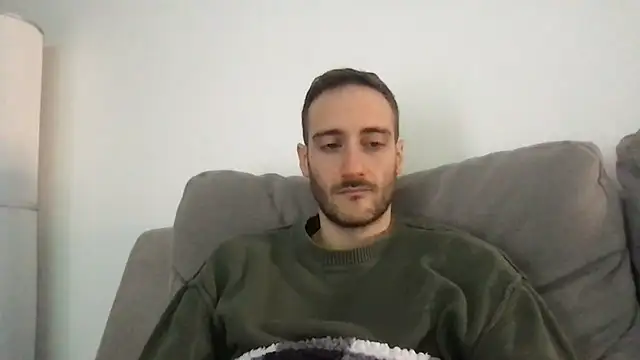 Snapshot of LukaShyGuy chatting on January 12, 2026, 12:43 pm LukaShyGuy online show from January 12, 2026, 12:43 pm