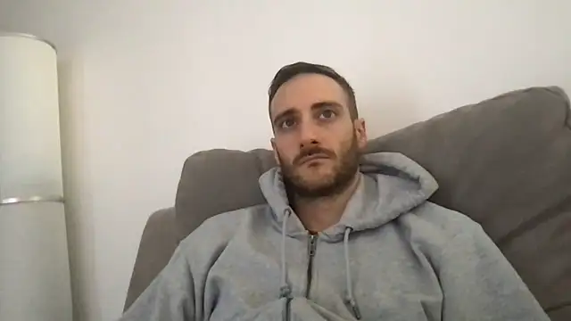 Snapshot of LukaShyGuy chatting on February 5, 2026, 2:43 pm LukaShyGuy online show from February 5, 2026, 2:43 pm