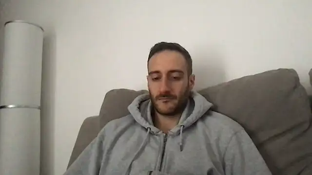 Snapshot of LukaShyGuy chatting on February 6, 2026, 12:41 pm LukaShyGuy online show from February 6, 2026, 12:41 pm