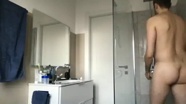 Snapshot of LukaShyGuy chatting on February 26, 2026, 8:24 am LukaShyGuy online show from February 26, 2026, 8:24 am