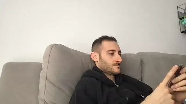 Snapshot of LukaShyGuy chatting on March 5, 2026, 11:50 am LukaShyGuy online show from March 5, 2026, 11:50 am