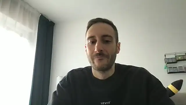 Snapshot of LukaShyGuy chatting on March 14, 2026, 7:36 am LukaShyGuy online show from March 14, 2026, 7:36 am