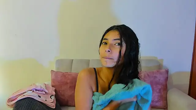 Snapshot of miadaviesx chatting on November 9, 2025, 11:41 am miadaviesx online show from November 9, 2025, 11:41 am