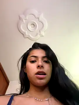 Snapshot of miadaviesx chatting on November 14, 2025, 1:10 pm miadaviesx online show from November 14, 2025, 1:10 pm