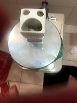 Snapshot of Cannavaro5 chatting on November 23, 2025, 5:02 pm Cannavaro5 online show from November 23, 2025, 5:02 pm