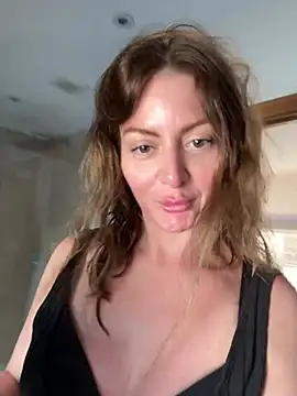 Snapshot of Lovelavender_ chatting on May 26, 2026, 2:13 pm Lovelavender online show from May 26, 2026, 2:13 pm