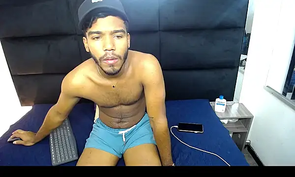 Snapshot of CamiloBuck chatting on November 13, 2025, 4:55 am CamiloBuck online show from November 13, 2025, 4:55 am