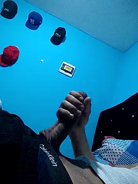 Snapshot of Scorpion05_ chatting on December 22, 2025, 3:47 am Scorpion05 online show from December 22, 2025, 3:47 am