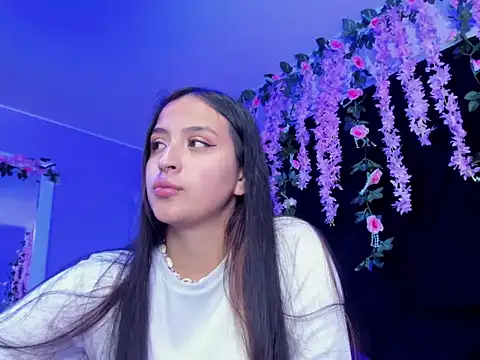 Gabyy Cooper  online show from May 8, 2026, 2:39 am
