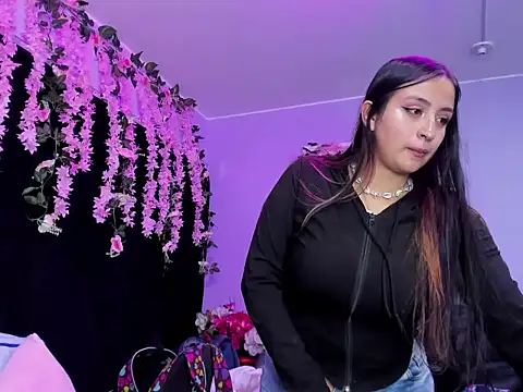 Gabyy Cooper  online show from May 24, 2026, 3:11 am