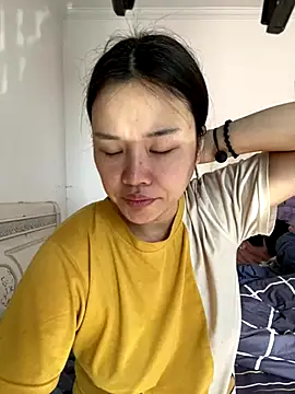 yoyou666 online show from November 30, 2025, 2:26 am