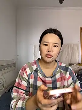 yoyou666 online show from December 1, 2025, 12:59 am