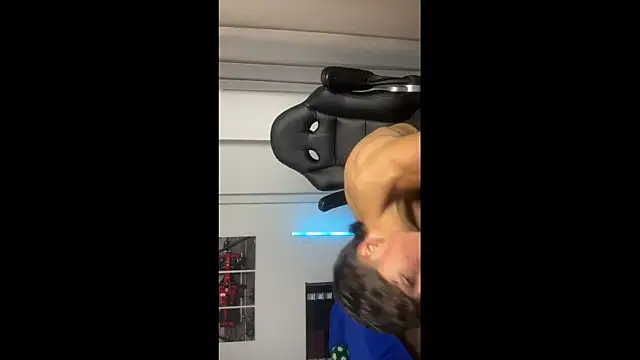 Snapshot of JUSTIN_JHONS chatting on November 21, 2025, 3:38 am JUSTIN JHONS online show from November 21, 2025, 3:38 am