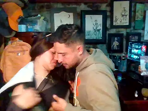 Snapshot of Alejos2025 chatting on October 24, 2025, 5:31 pm Alejos2025 online show from October 24, 2025, 5:31 pm