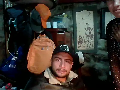 Snapshot of Alejos2025 chatting on October 25, 2025, 7:08 pm Alejos2025 online show from October 25, 2025, 7:08 pm