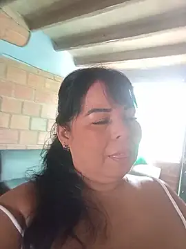Snapshot of mother2-divorced chatting on June 24, 2026, 7:35 pm mother2-divorced online show from June 24, 2026, 7:35 pm
