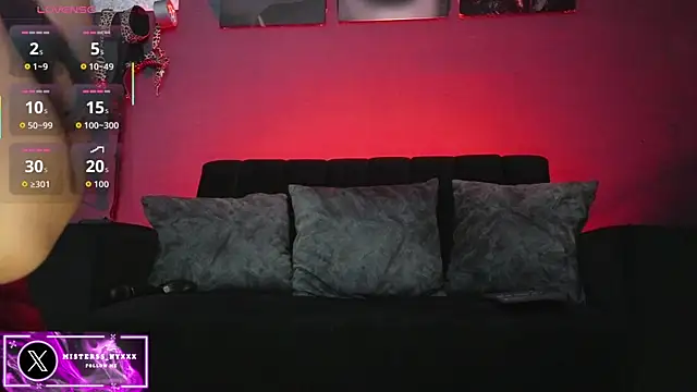 Misterss-Nyxxx online show from January 7, 2026, 12:46 am