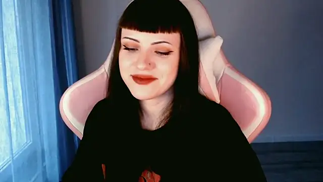 Snapshot of astra_rift chatting on April 30, 2026, 4:02 pm astra rift online show from April 30, 2026, 4:02 pm