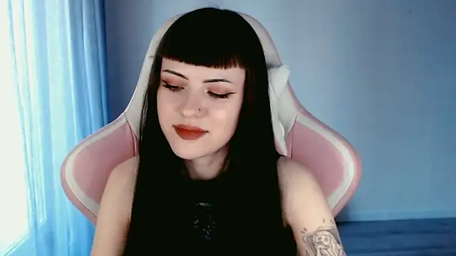 Snapshot of astra_rift chatting on May 3, 2026, 4:24 pm astra rift online show from May 3, 2026, 4:24 pm