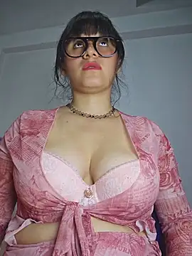 Snapshot of Kitty_Kalifa chatting on June 14, 2026, 3:19 am Kitty Kalifa online show from June 14, 2026, 3:19 am