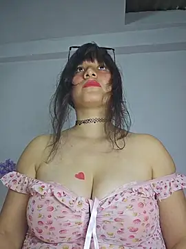 Snapshot of Kitty_Kalifa chatting on June 14, 2026, 8:22 pm Kitty Kalifa online show from June 14, 2026, 8:22 pm