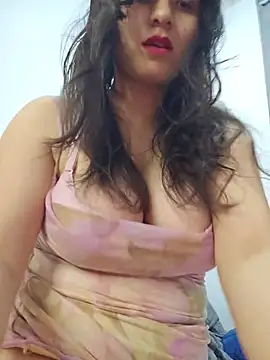 Snapshot of Kitty_Kalifa chatting on August 3, 2026, 11:30 pm Kitty Kalifa online show from August 3, 2026, 11:30 pm