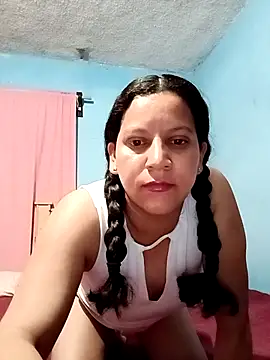 jazmin55 online show from February 5, 2026, 3:05 pm