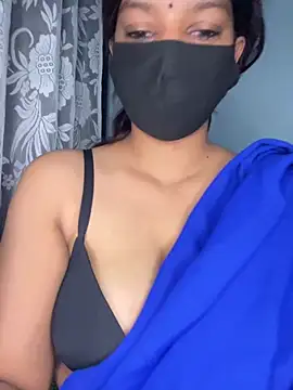 Snapshot of Cute_Marina chatting on June 15, 2026, 5:31 am Cute Marina online show from June 15, 2026, 5:31 am