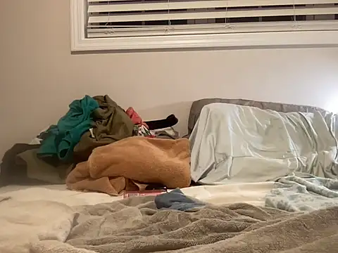 Snapshot of andrenoma427 chatting on October 22, 2025, 9:42 am andrenoma427 online show from October 22, 2025, 9:42 am