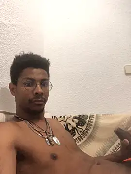 Albert Madrid online show from November 29, 2025, 8:28 am