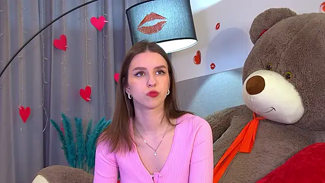 AliceAtkins online show from February 8, 2026, 6:28 am