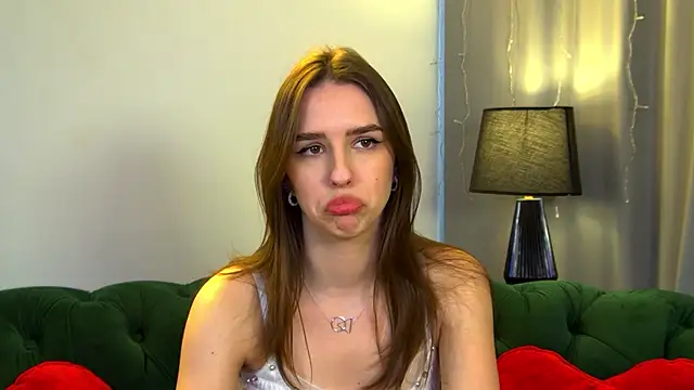 AliceAtkins online show from March 12, 2026, 6:41 am