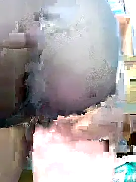 YennyeLa online show from July 28, 2026, 1:34 am