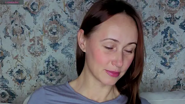 Snapshot of MissNatali_ chatting on November 6, 2025, 1:06 am MissNatali online show from November 6, 2025, 1:06 am