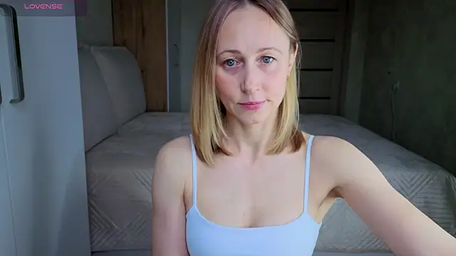 MissNatali  online show from April 24, 2026, 1:19 am